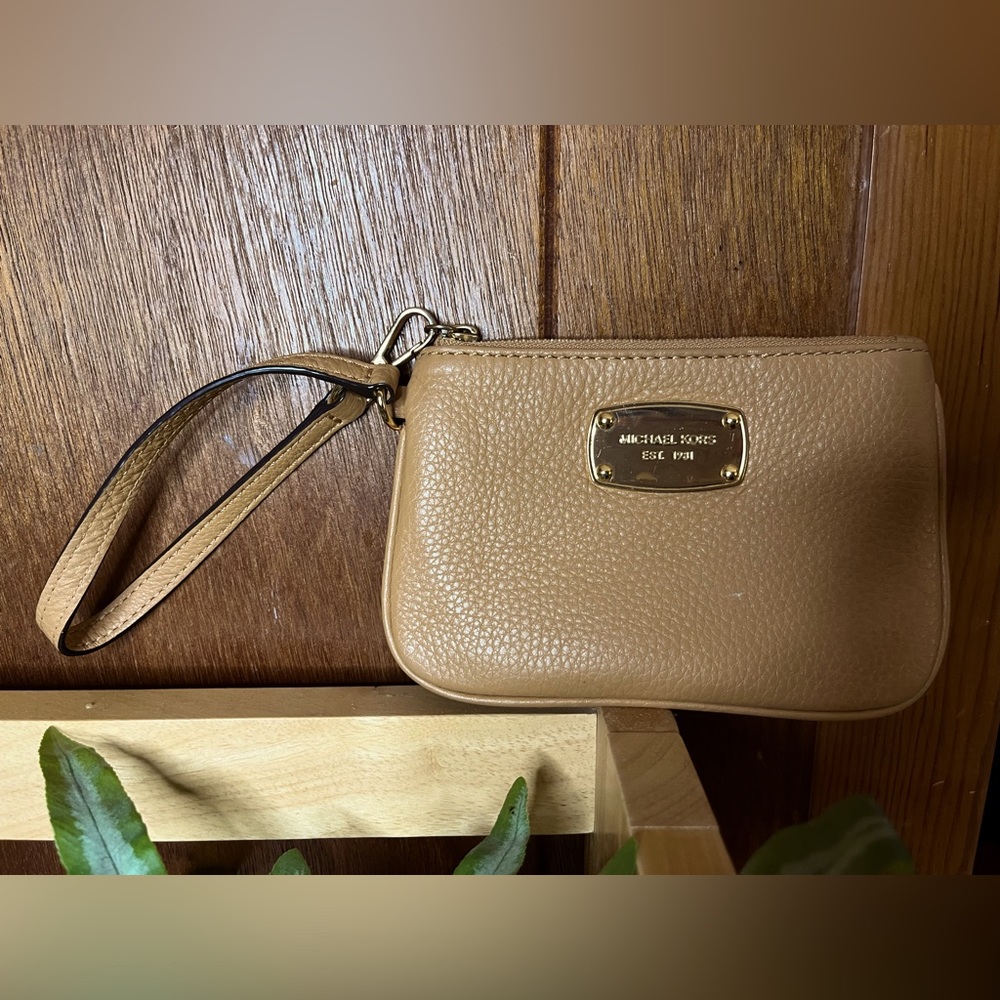 Michael Kors Wristlet